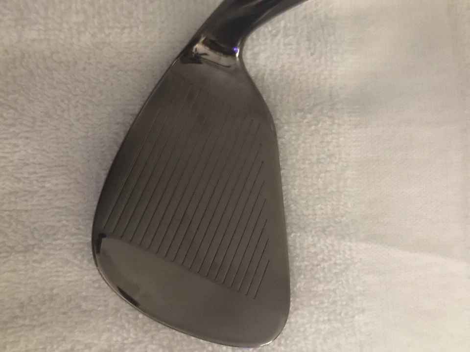 Trinity 56 Degree Left Hand Square Groove Sand Wedge Head - Image 3 of 3