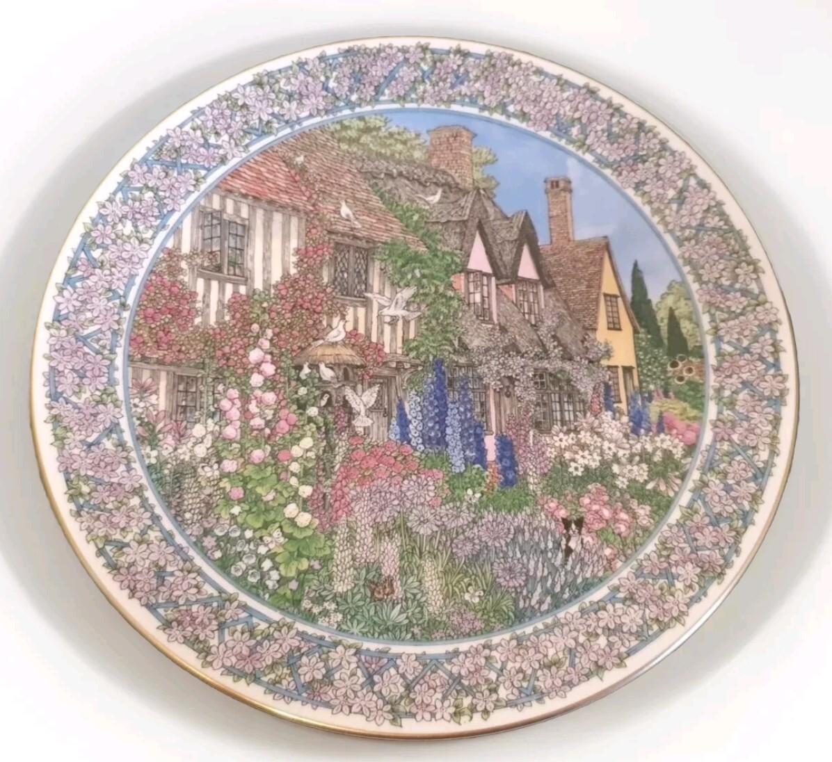 ロイヤルウースター Cottage Gardens １９９１年 POWYS・３月 Royal Worcester Cottage Gardens Plate Suffolk July 1991 Sue