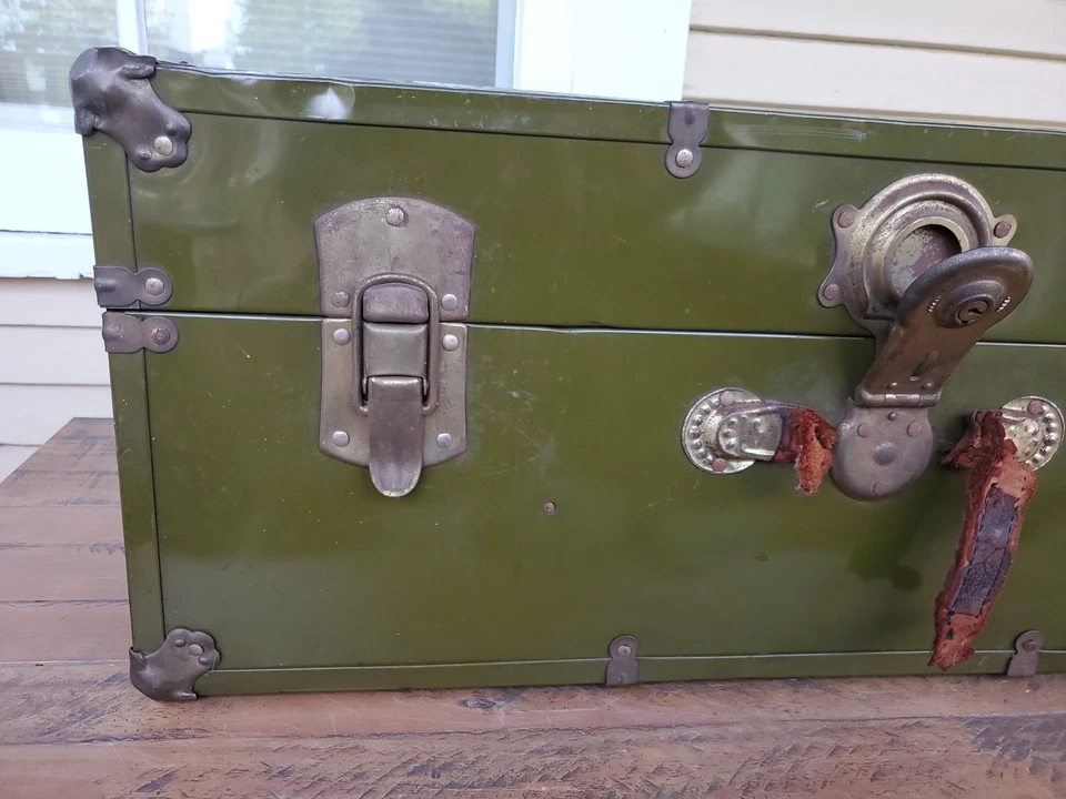 Baúl estilo taquilla militar del ejército de Estados Unidos vintage verde oscuro era de Vietnam ¿antes? Foto 2 de 4
