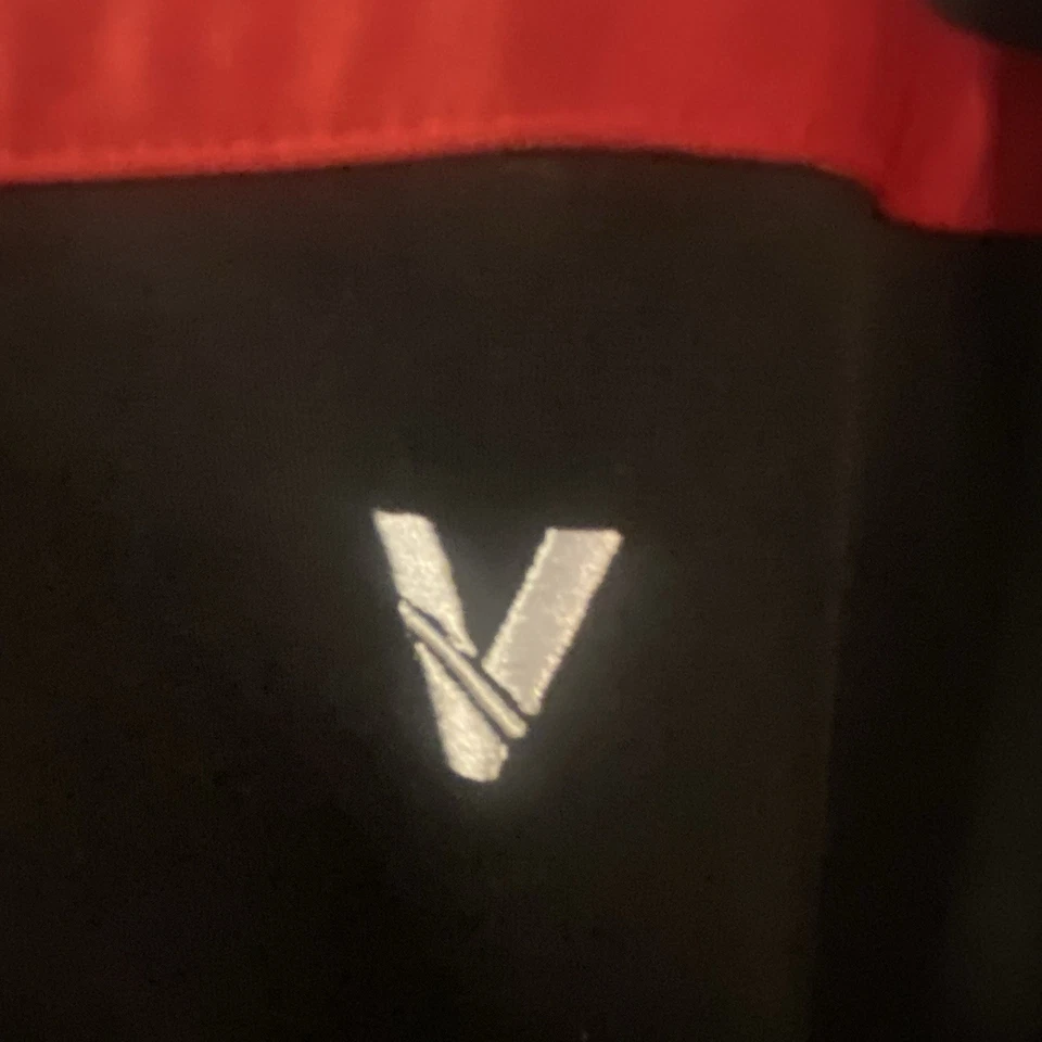 Chaqueta Victory Threads negra con rayas rojas y blancas para hombre talla M forrada con cremallera Foto 3 de 4