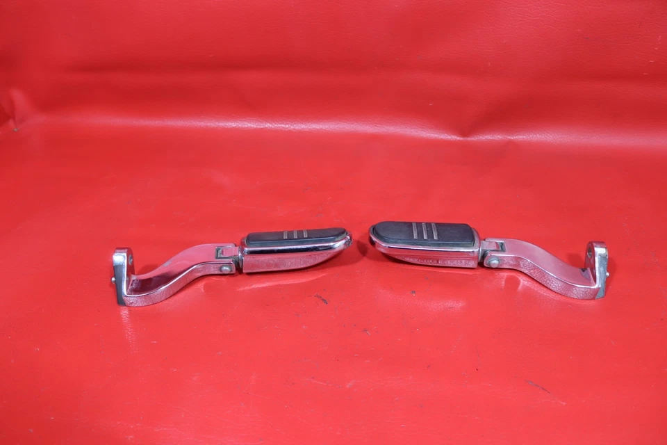 Harley-Davidson Street Glide 2013 FLHX juego de reposapiés de pasajero trasero par Foto 3 de 4