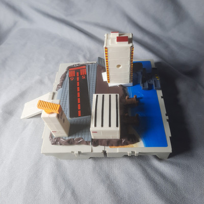 GALOOB TINY MICRO MACHINES FOLDING TRAVEL CITY SET 1987 BOAT