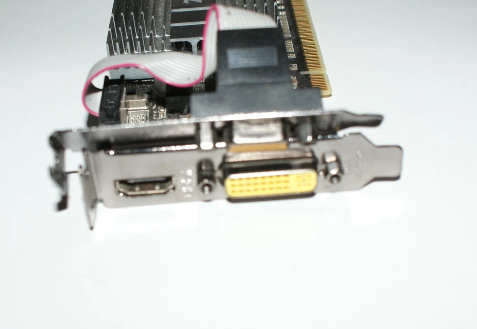 Zotac Nvidia Geforce 210 VGA/DVI/HDMI 1GB PCIE Low Profile Graphics Card - Image 3 of 3