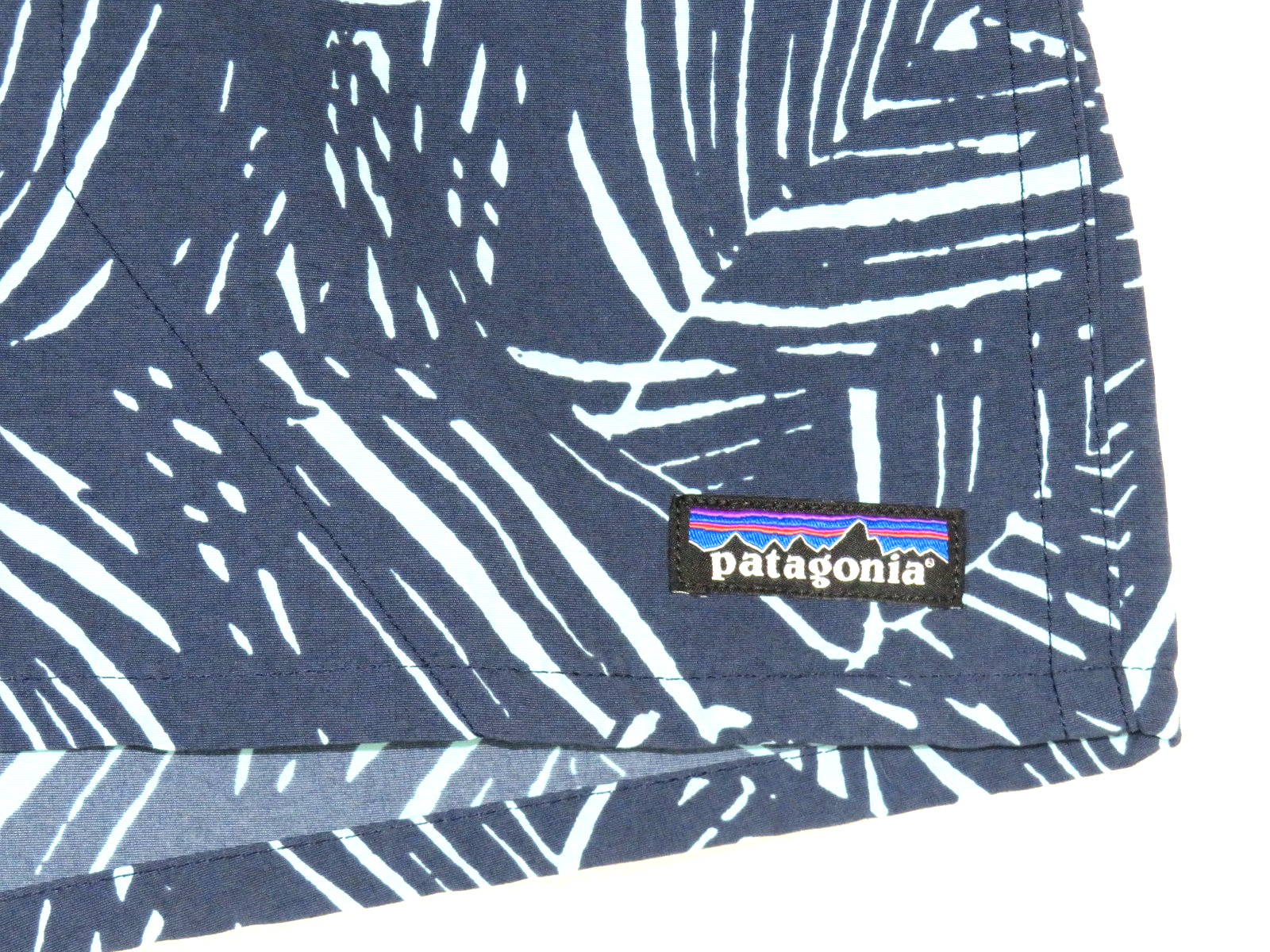 Patagonia Draw String Blue Leaf Pattern Baggies S… - image 2