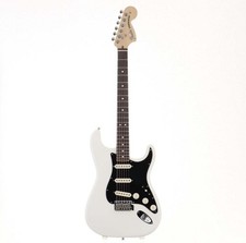 Fender American Performer Stratocaster E-Gitarre Arctic White Has Ble