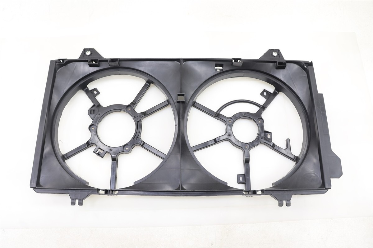 やまだページ NEW OEM Mazda Engine Cooling Fan Shroud PEAR-15-210 Mazda 3 2.0L