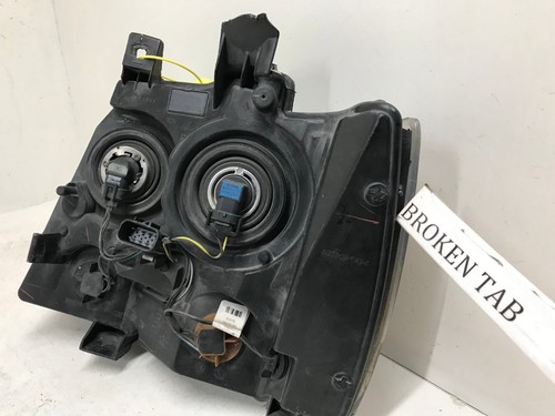 Headlight Damaged Right RH Passenger Chevrolet Suburban 2007-2014 15950808 OEM - Picture 10 of 12