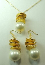 Statement Shell Pearl Necklace  Earrings Set Wedding Bridal