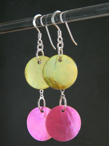 Mother of Pearl Pink & Metallic Yellow Shell Discs, 925 Sterling Silver Earrings - 第 1/14 張圖片