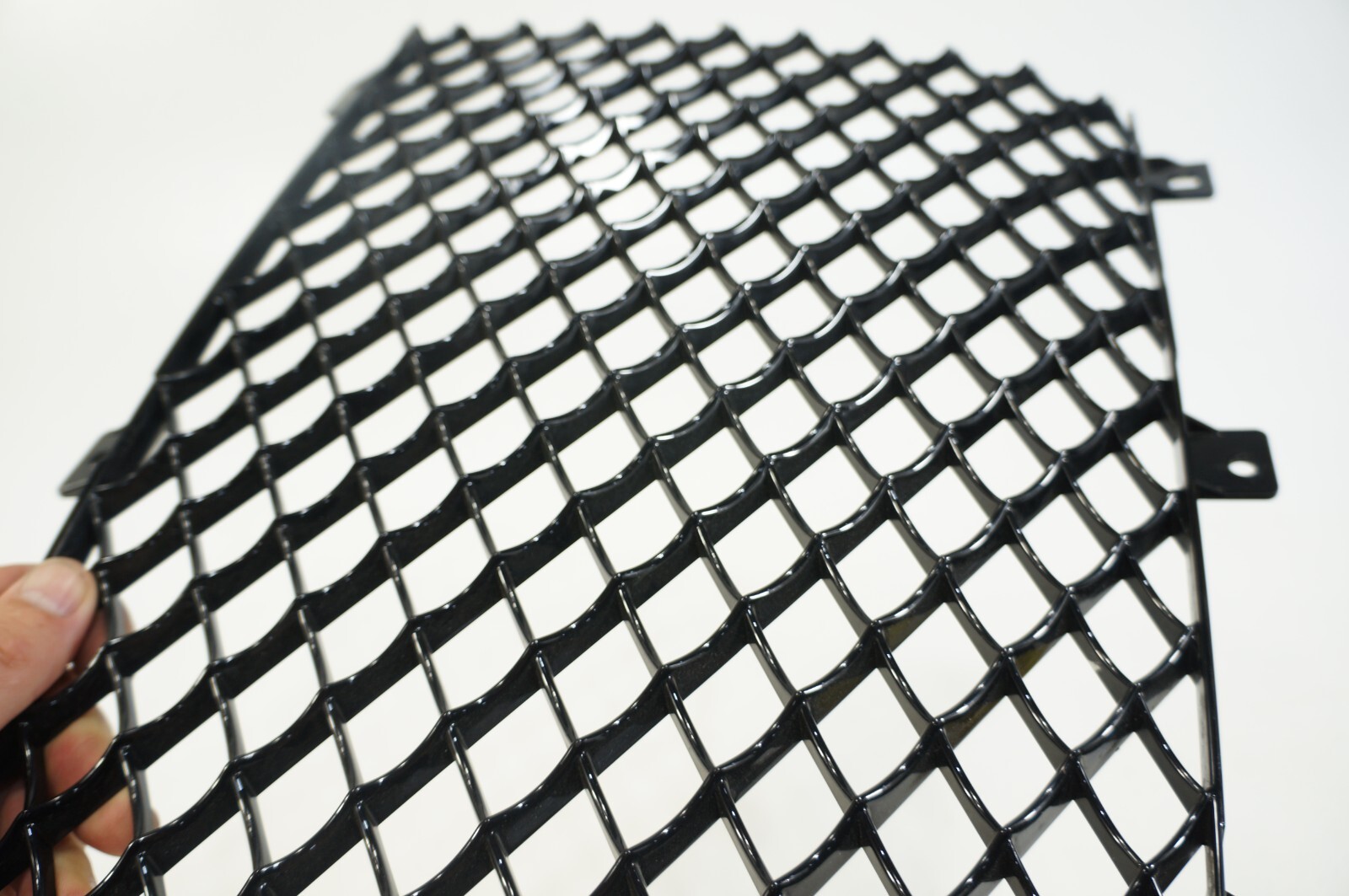  17-2019 Bentley Bentayga left driver side BLACK grille insert radiator grill