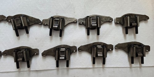 95-02 Ford F250 F350 7.3 Intake Exhaust Rocker Arm Pedestal Set (8 Cylinders) - Picture 3 of 3
