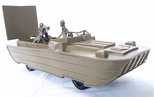 Plastic Robot France 1:32 US ARMY DUKW AMPHIBIAN JEEP Plastic 30cm MIB`70 RARE! - Picture 5 of 11