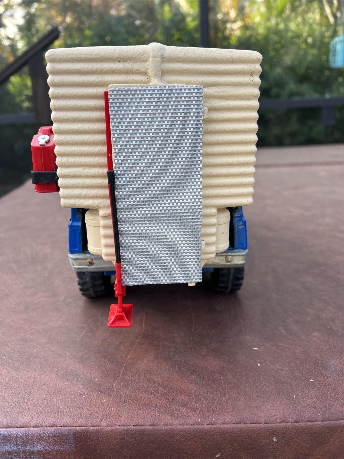 Picture 4 of 10