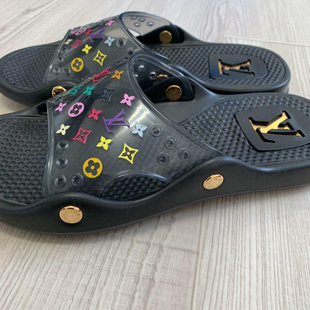 louis vuitton jelly slides