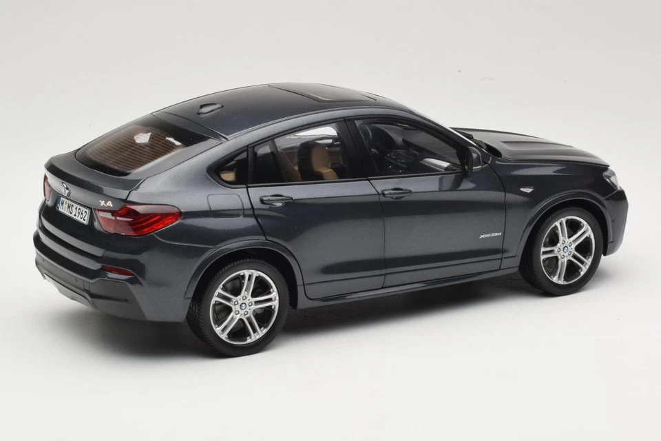 80432352461 BMW X4 F26 Sophisto Grey Paragon 1/18 - Immagine 3 di 4