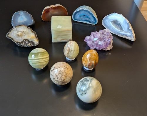 Konvolut Steinschfliffe, Mineralienschliffe und Kugeln (Heilsteine) Konvolut Steinschfliffe, Mineralienschliffe und Kugeln (Heilsteine)