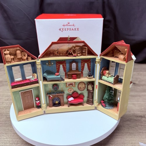 2013 Limited Edition Hallmark Keepsake Victorian Dollhouse Ornament QMP5003 - Picture 3 of 14