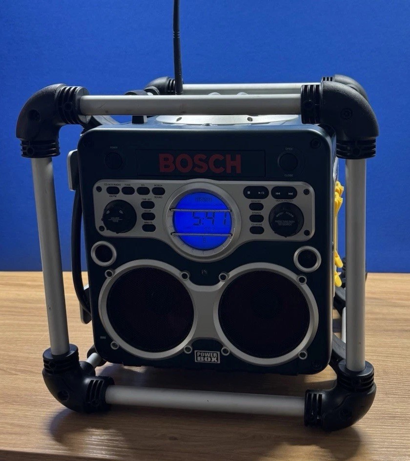 Bosch PB10-CD Power Box Jobsite AM/FM Radio, Battery Charger, CD