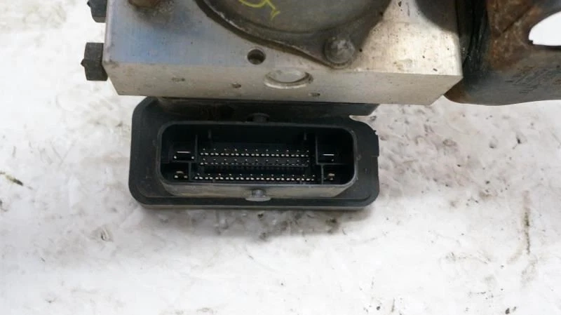 2015-2017 Nissan Pathfinder S 3.5L ABS Anti Lock Brake Pump Control Module - Image 4 of 4