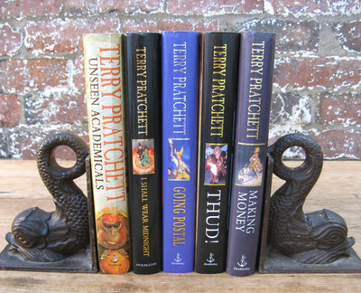 Terry Pratchett- Going Postal Thud Making Money Wear Midnight Unseen Academicals