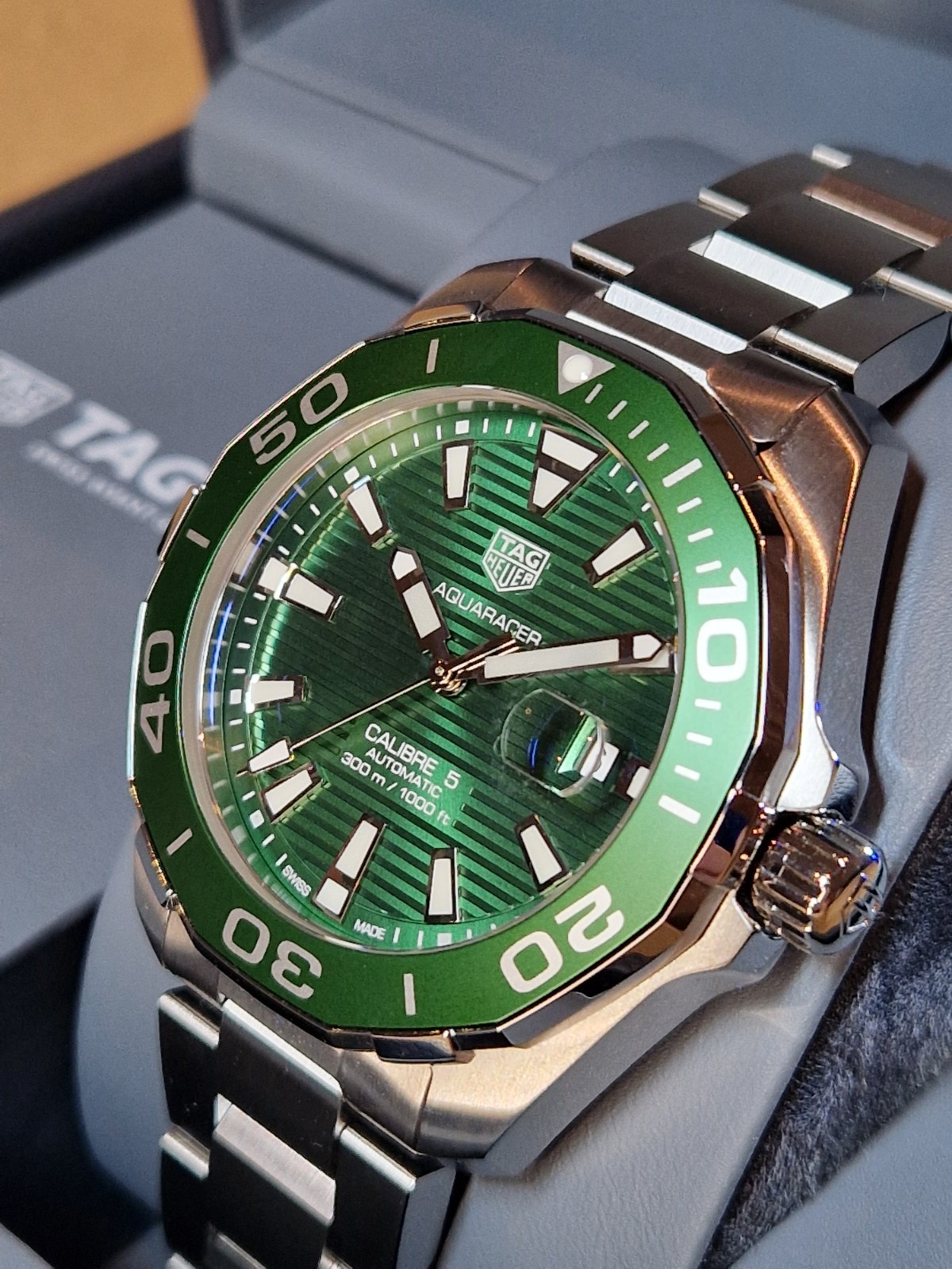 Watch - WAY201S.BA0927 Heuer TAG Green Aquaracer Men's - vintagewatches.pk