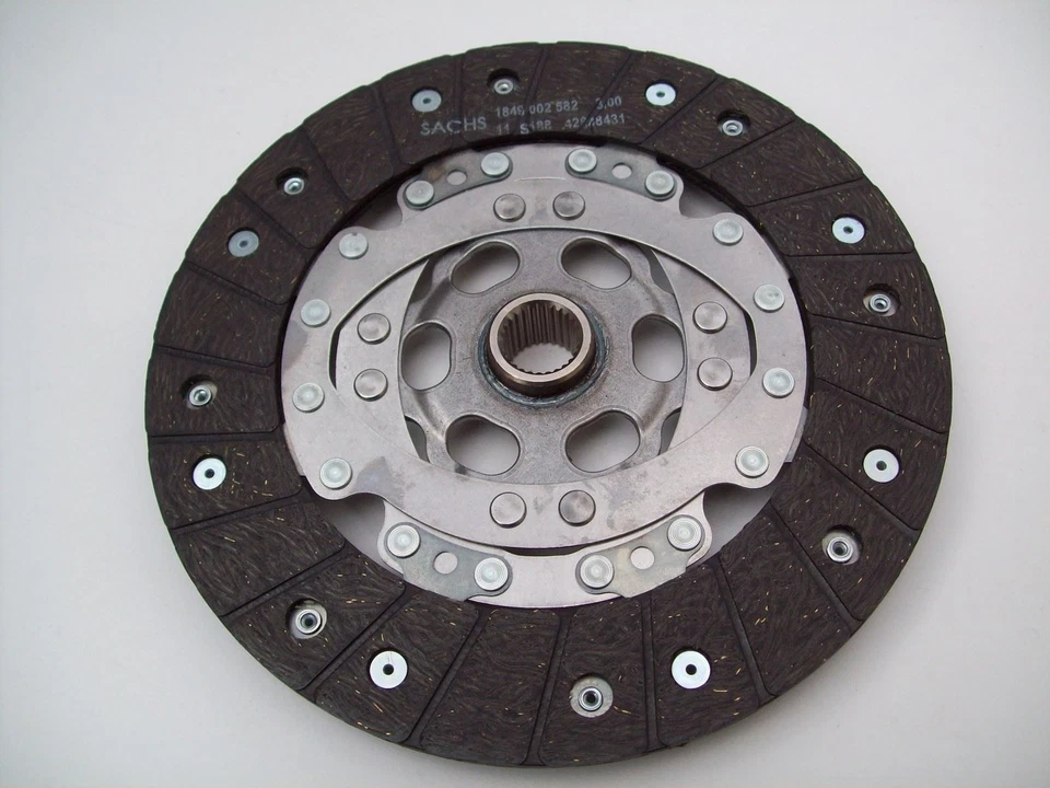 VW Golf Caddy Clutch Centre Plate Disc Genuine 04L141031CX 2009-2020 - Image 2 of 2
