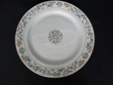 O.P.Co Syracuse China ORIENTAL No Red Flower 8 7/8 Luncheon Plate Very Good Cond