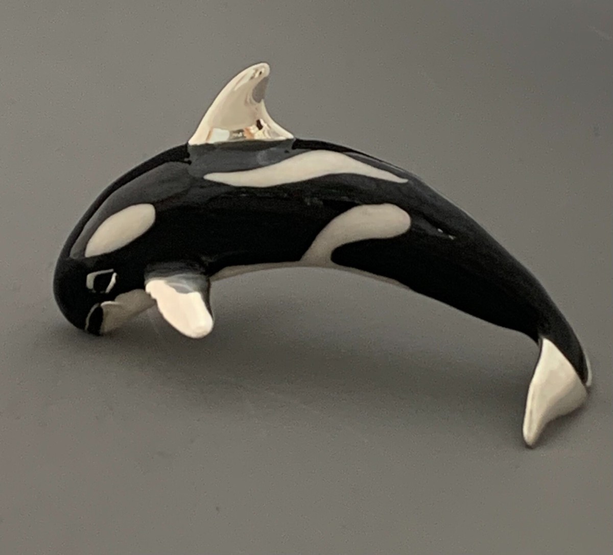 Saturno Silver and Enamel Killer Whale / Orca - Fully Hallmarked Sterling  Silver | eBay UK