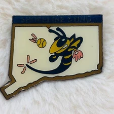 Shoreline CT Sting Girls Softball Team Lapel Pin