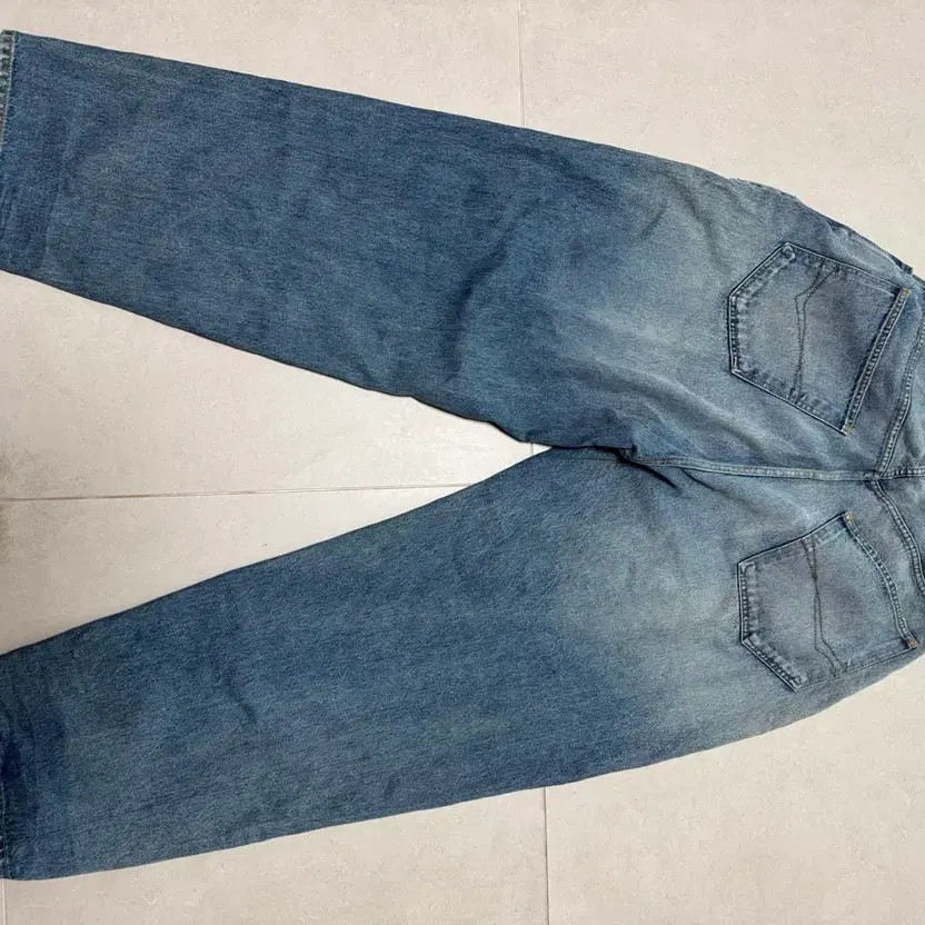 Balenciaga Large Non-Coated Baggie Jeans - Used thumbnail 5
