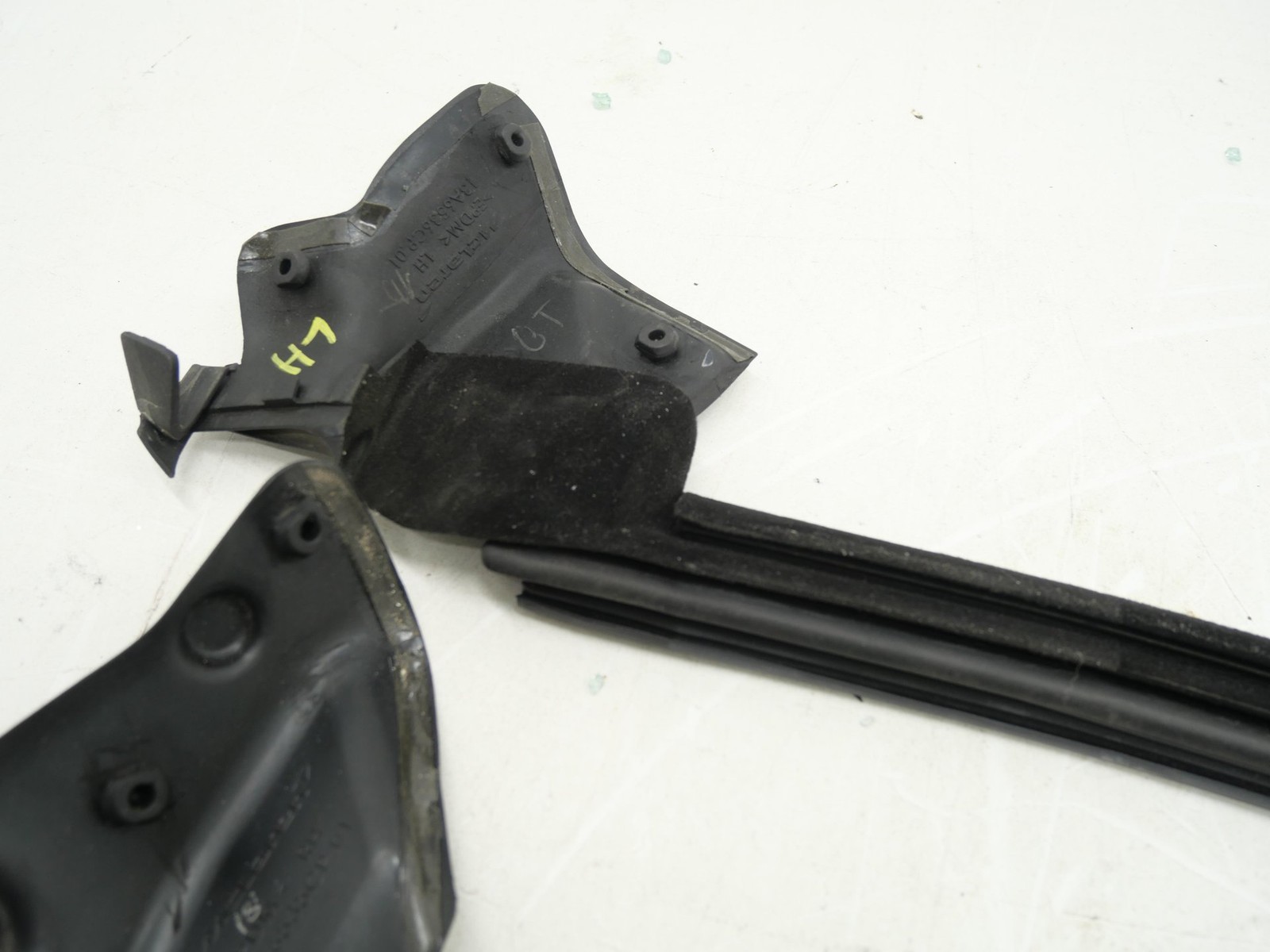 Used Door Molding Weather Strip Seal Driver/Passenger 2016-2021 McLaren 570S OEM