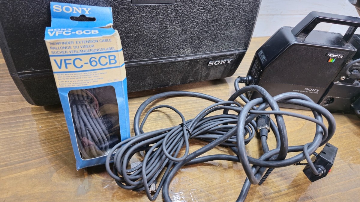 Vintage Sony Trinicon HVC-2200 Color Video Camera w/ View Finder