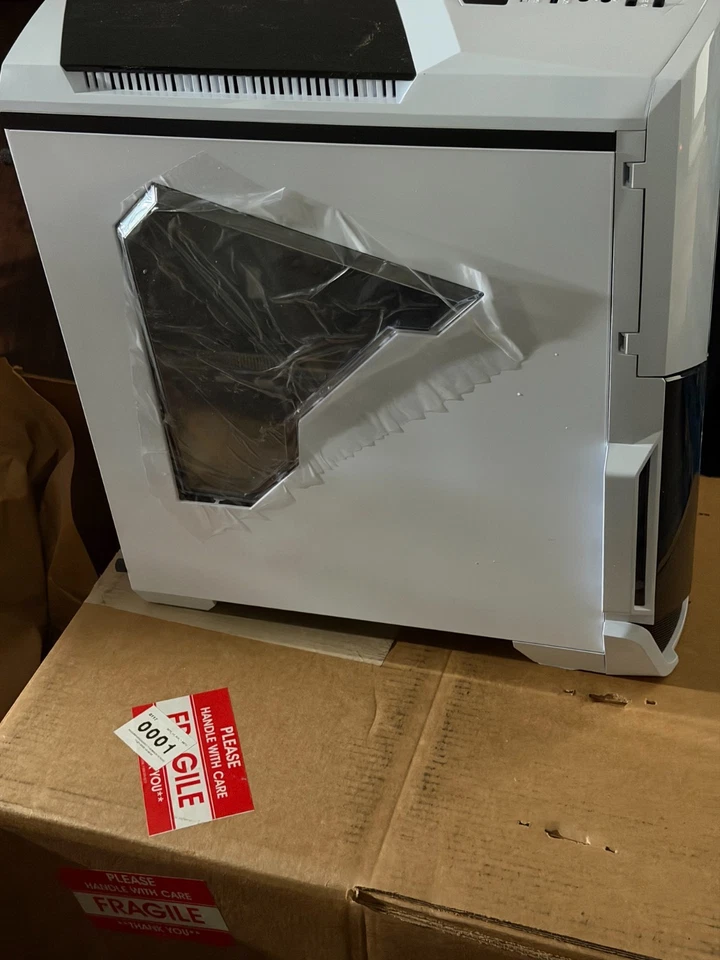 SKYTECH GAMIMG DESKTOP COMPUTER TOWER - Image 2 of 4