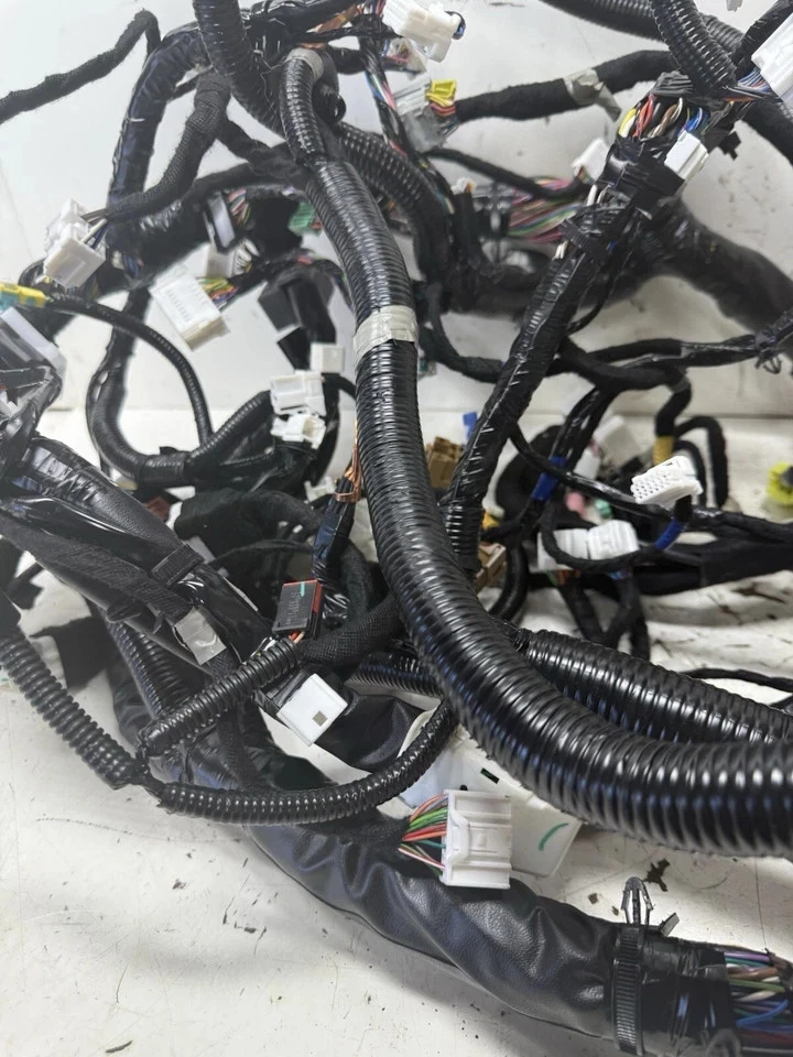 2022 Nissan Titan XD 5.6L Main Wiring Harness 24010-EZ81A OEM R1440 - Image 2 of 4