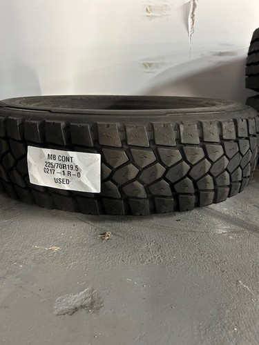 225/70R19.5 Major Brand Capped Old DOT - Commercial Truck Tire
