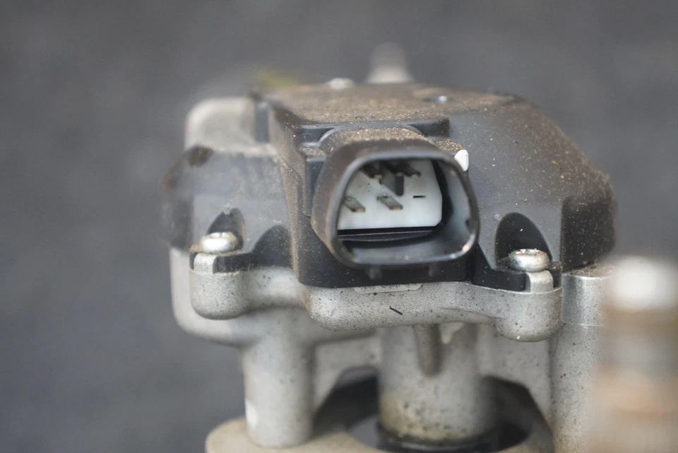 Elevación del motor limpiaparabrisas delantero 28800JF30A 28810JF30A Nissan GT-R 2009-20 Foto 4 de 4