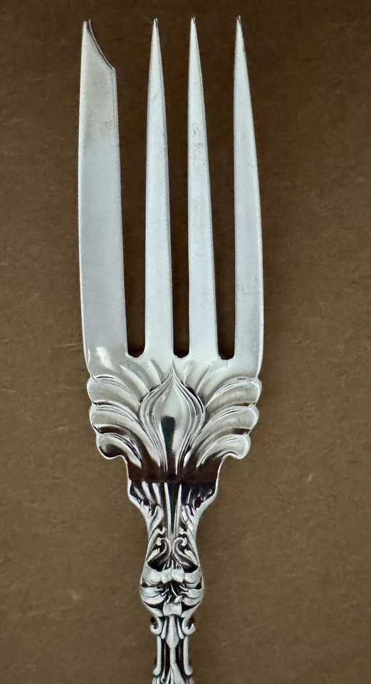 WHITING MFG LILY 7 3/4” STERLING MEAT FORK VERY HEAVY OLD PIECE - Image 4 of 4