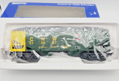 UMD Industrial Train - Chicago NorthWestern O27 Hopper with Coal Load - IDM 4004