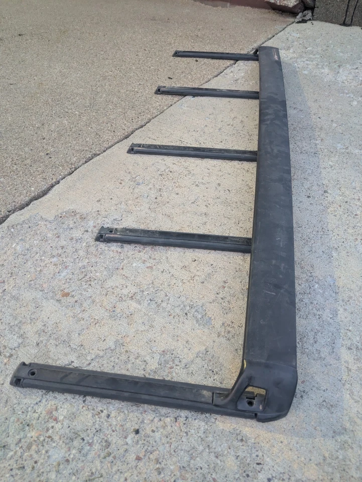 Оригинальная стойка-спойлер для багажника Mercury Topaz Ford Tempo - Изображение 2 из 4