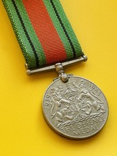 GENUINE WW2 DEFENCE MEDAL, FULL SIZE + RIBBON, 1939-45 ORIGINAL WORLD WAR 2 II
