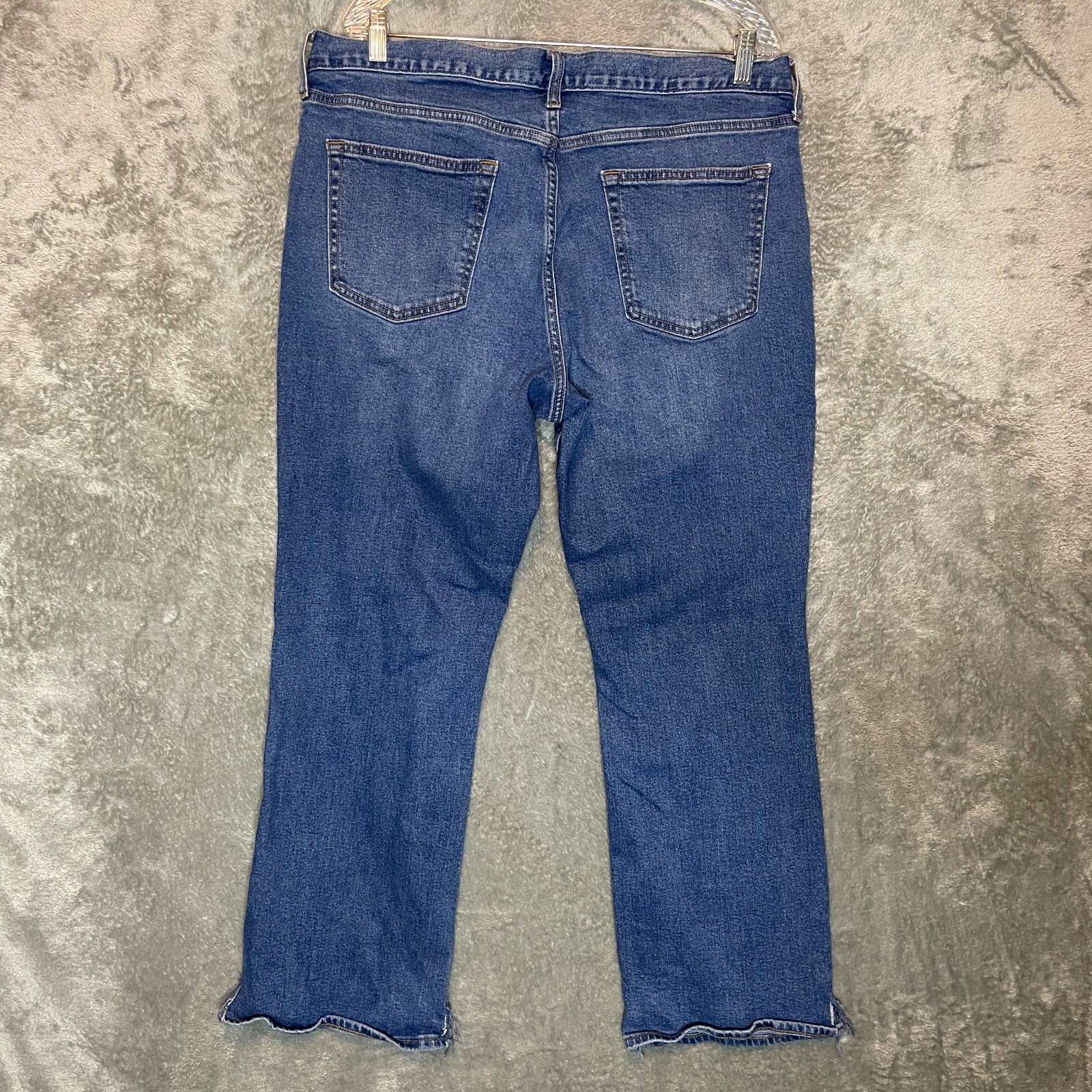 Old Navy Men Classic Basic Bootcut Medium Wash Mi… - image 2