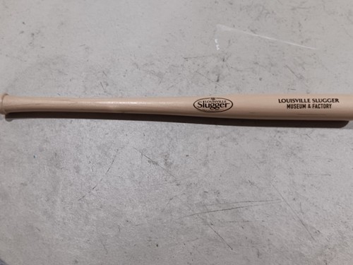 MUSEUM AND FACTORY LOUISVILLE SLUGGER SMALL / MINI 18" BAT