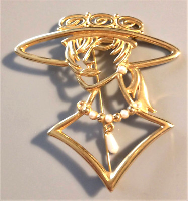 JJ Brooch Pin Goldtone Faux Pearls Woman's Head w/Hat Necklace (SBB)
