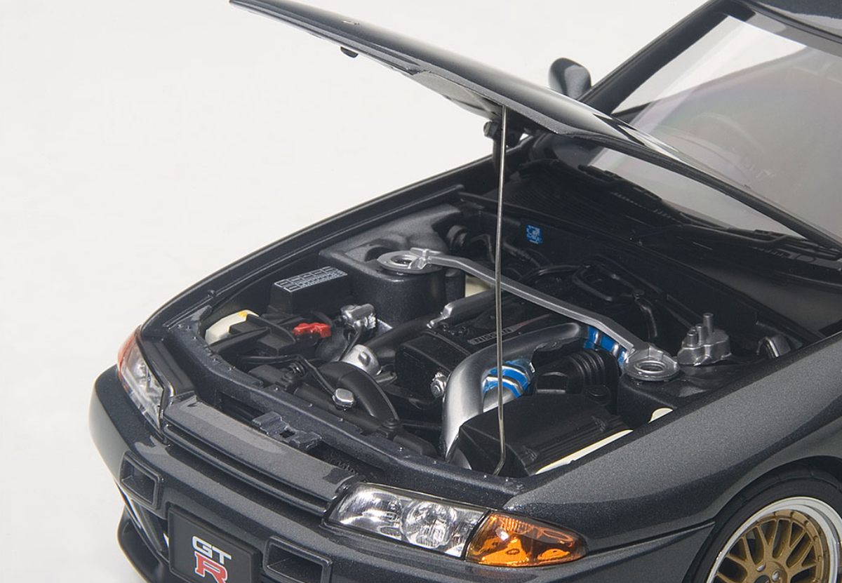 AUTOart 1/18 NISSAN SKYLINE GT-R R32 V-SPECⅡ TUNED VERSION New | eBay