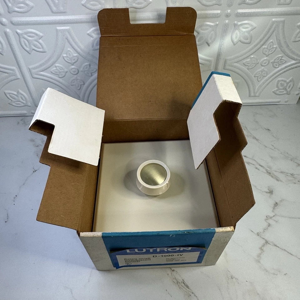NUEVO ATENUADOR INCANDESCENTE ENCENDIDO/APAGADO GIRATORIO ALMENDRA LUZ LUTRON D-1000-IV NUEVO EN STOCK Foto 2 de 3