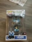 Funko Pop! Vinyl Jumbo 10 in: Pokémon - Lucario (Jumbo) - Special Edition #863