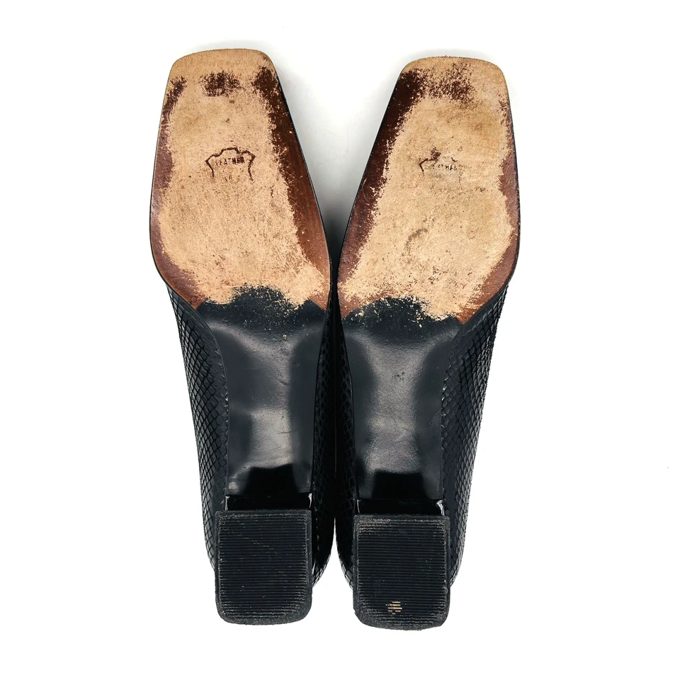 Womens 8.5 N Narrow Stuart Weitzman Black Snake Print Classic Pump Block Heels - Image 3 of 4