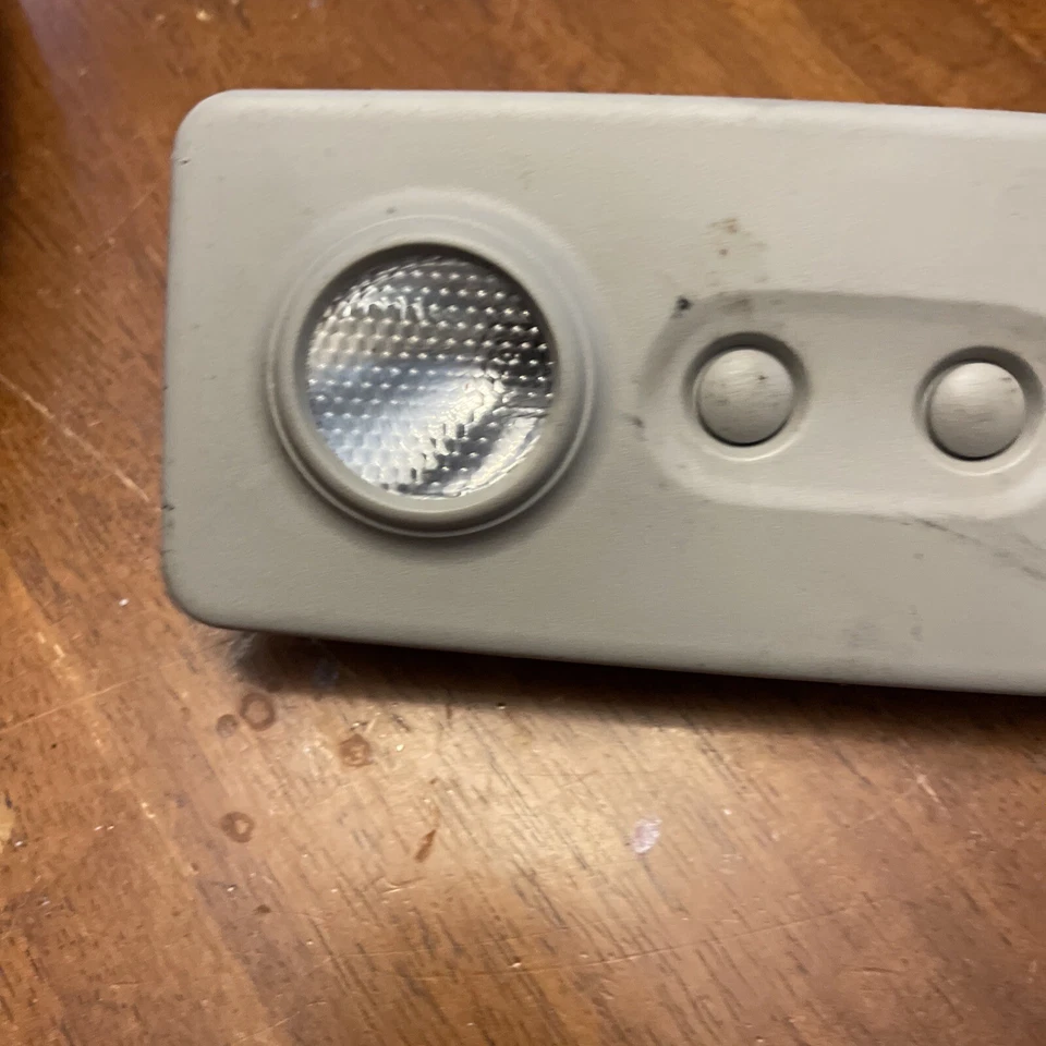 GMC Acadia 2007-2012 luz domo lámpara interior interruptor superior consola techo Foto 3 de 4