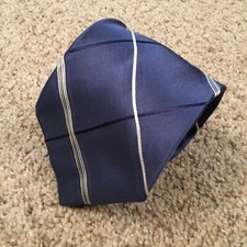 Jones New York Blue Plaid 100 Silk Neck Tie