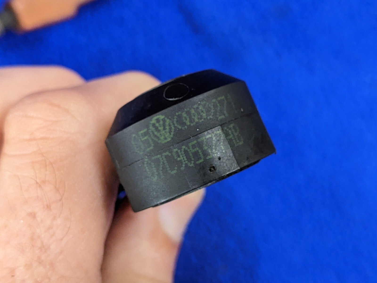 oem top of engine knock sensors Bentley CONTINENTAL FLYING SPUR GT w12
